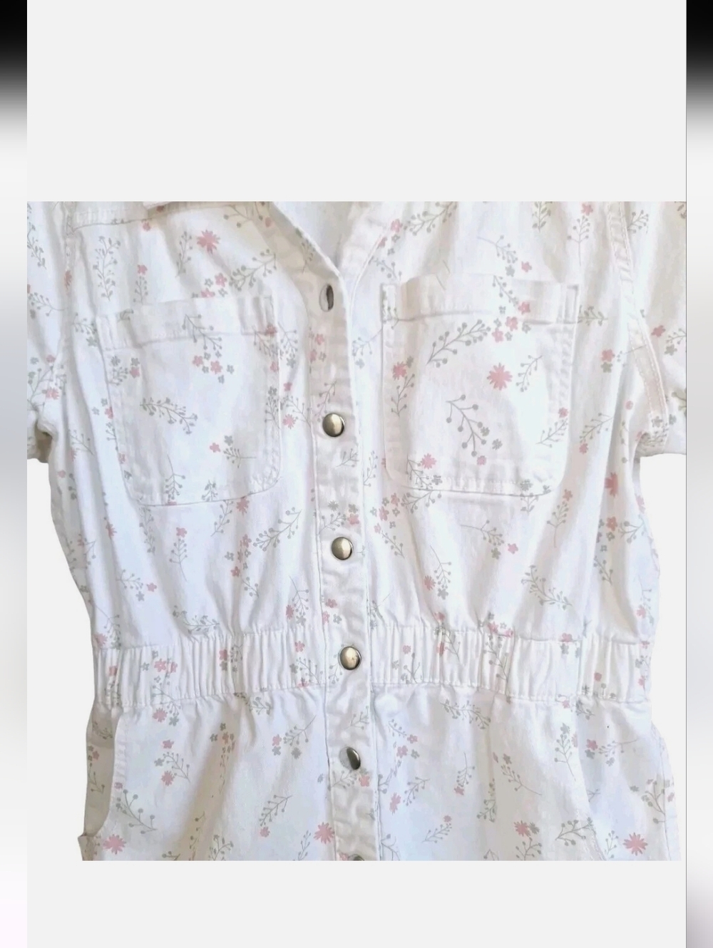 Celebrity Pink Short-Sleeve Romper, NWT - Picture 3 of 4
